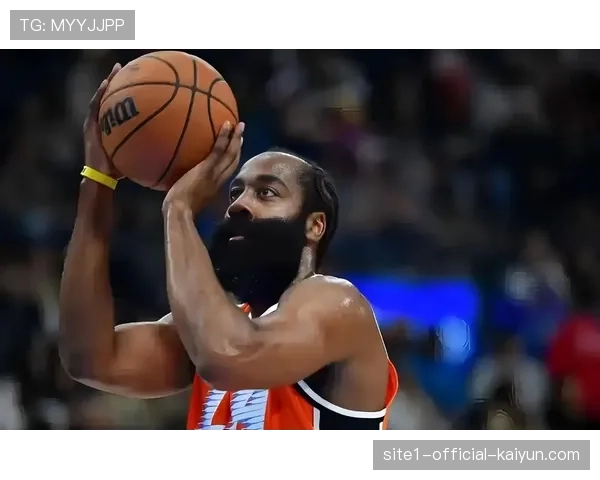 快船近19战豪取16胜3负 哈登与小卡体能恢复成关键因素