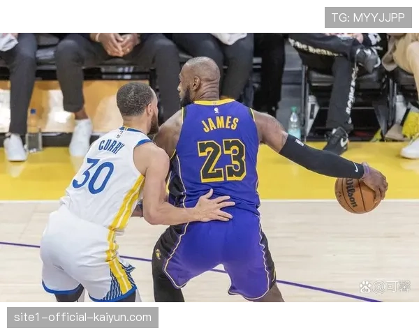 波杰姆斯基末节15分接管比赛 勇士团队火力压制掘金